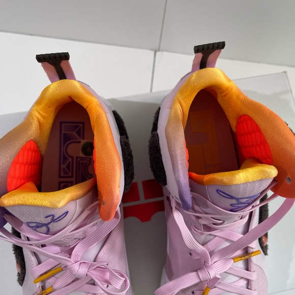 Nike Lebron IX Regal Pink NIB - Picture 2 of 9